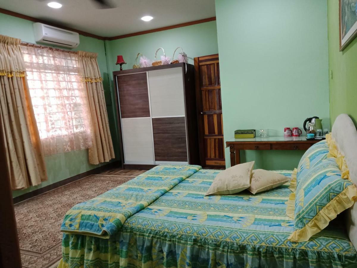 Ferienwohnung Jazepuri - Jaze 1 Kuching Exterior foto