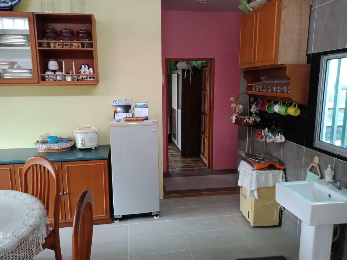 Ferienwohnung Jazepuri - Jaze 1 Kuching Exterior foto