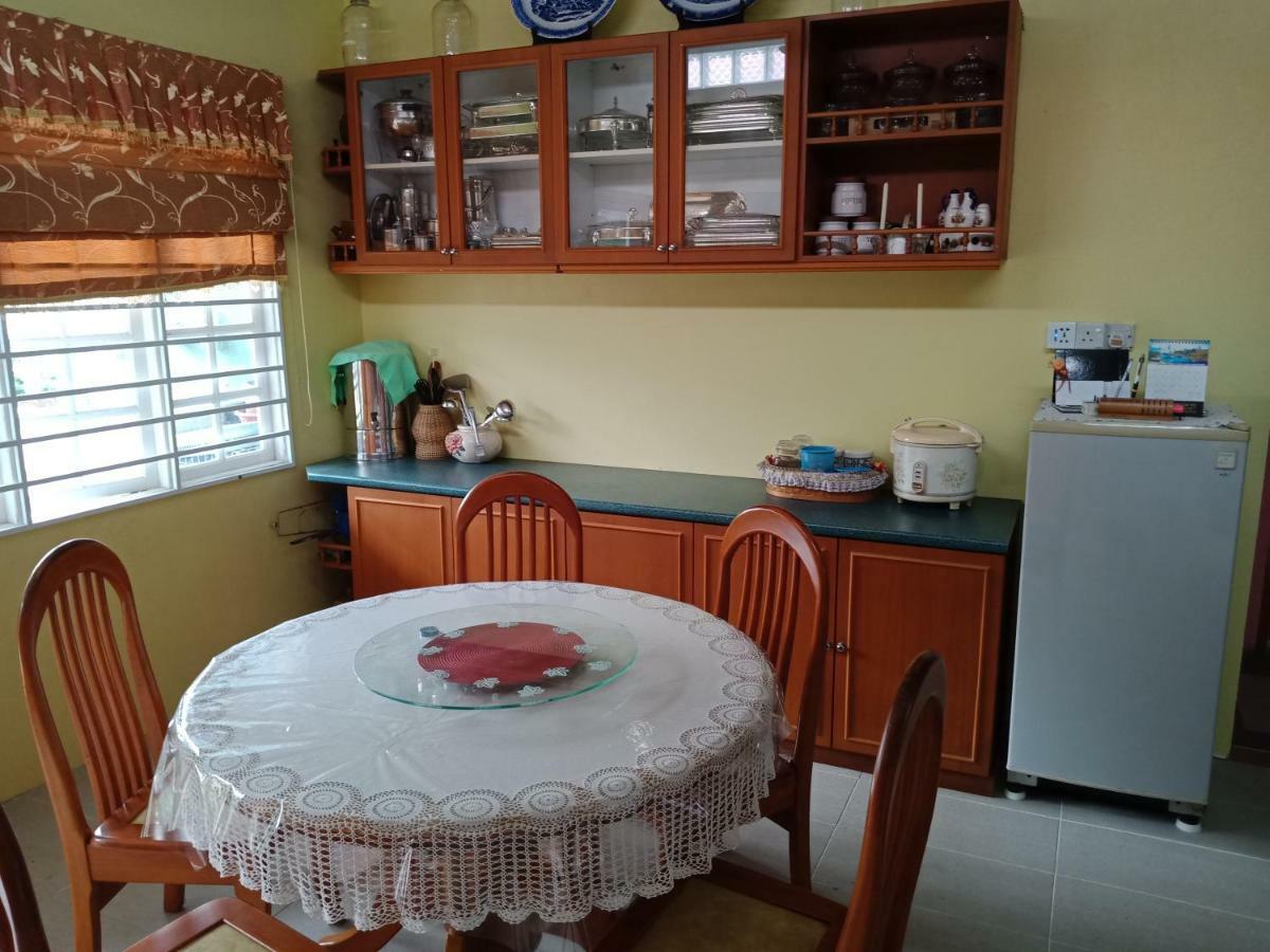 Ferienwohnung Jazepuri - Jaze 1 Kuching Exterior foto